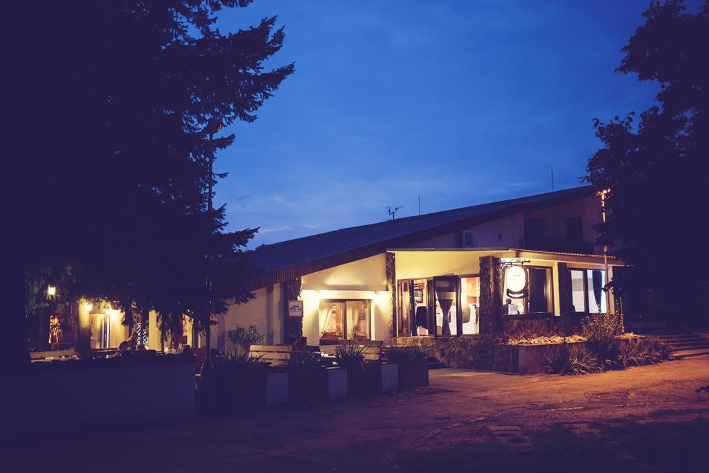 Penzion Artin Nitra Exterior foto