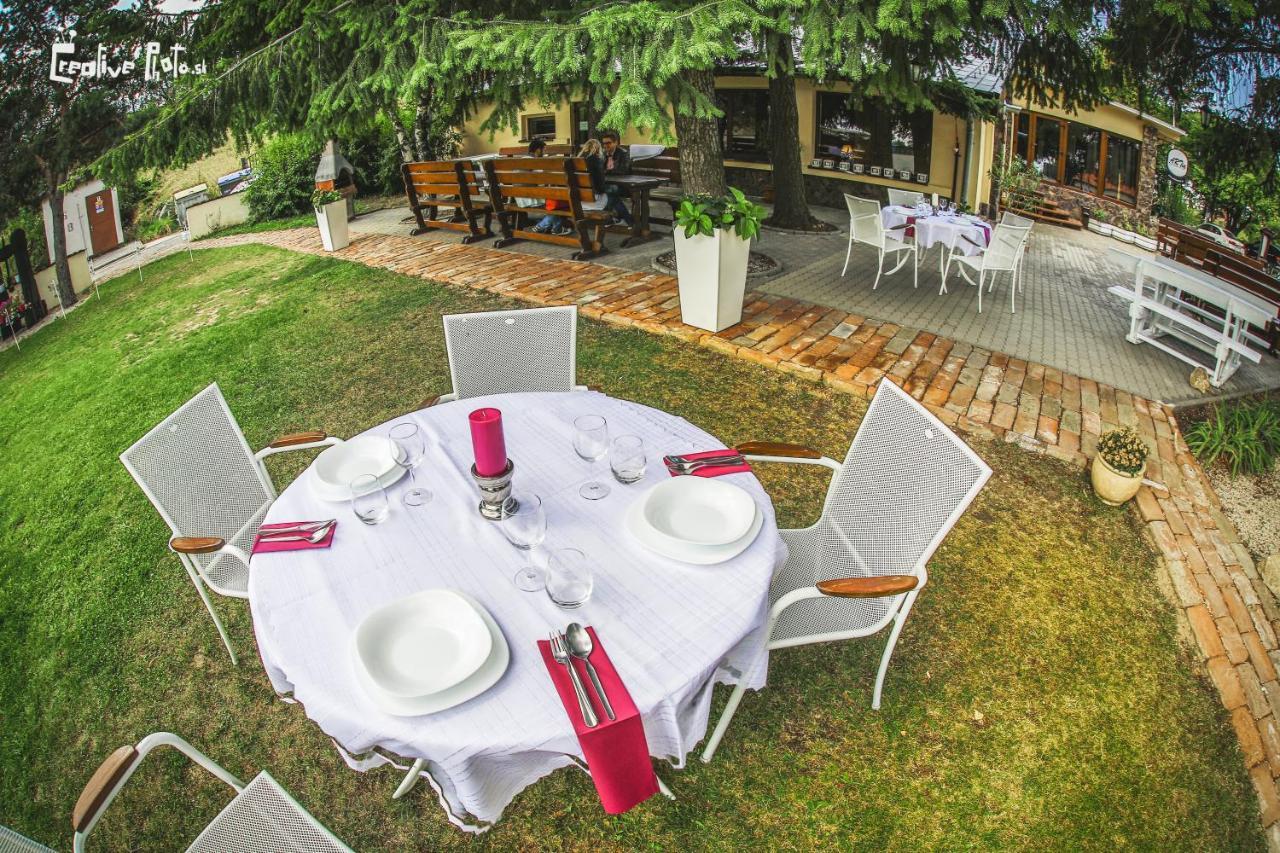 Penzion Artin Nitra Exterior foto